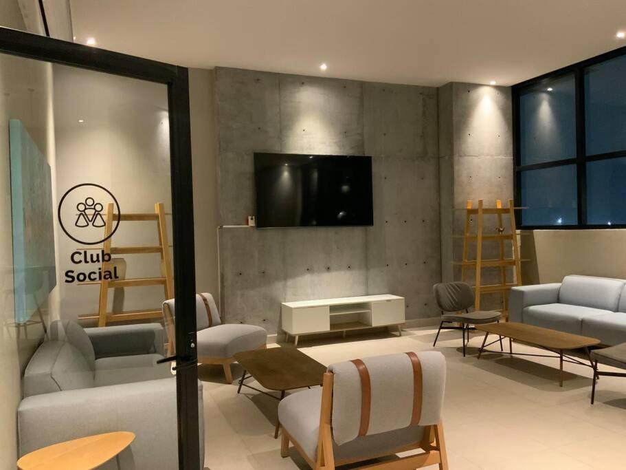 Estilo Minimalista Frente Arena Y Parque Fundidora Apartment Monterrey Exterior foto
